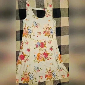 Mudd Juniors White Sleeveless Dress With Floral Design Size Small